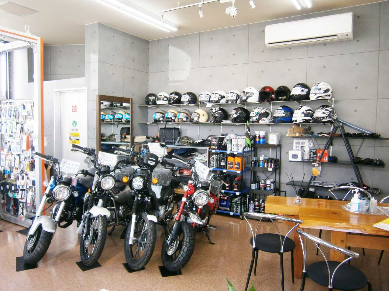 店内販売バイク・バイク用品